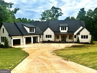 106 Equestrian Court, Forsyth, GA 31029