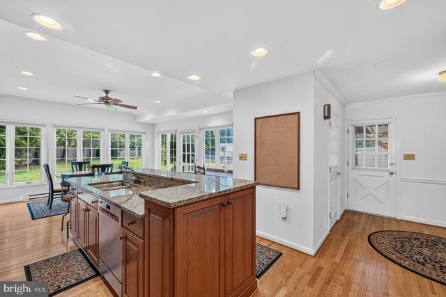 6916 SUMMERSWOOD DR, Frederick, MD 21702