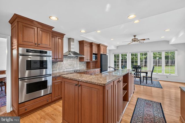 6916 SUMMERSWOOD DR, Frederick, MD 21702