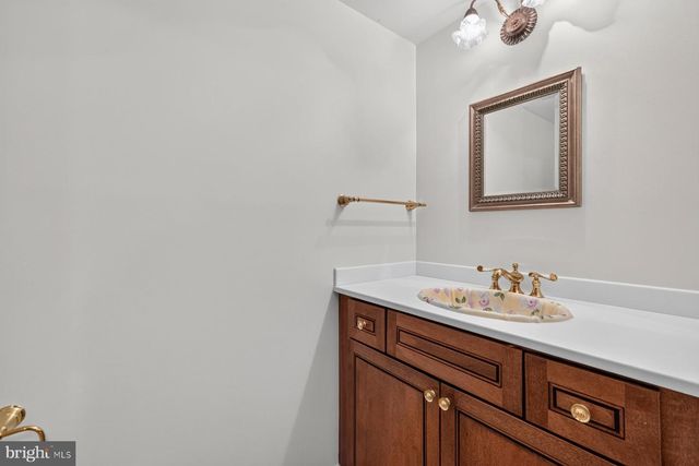 6916 SUMMERSWOOD DR, Frederick, MD 21702