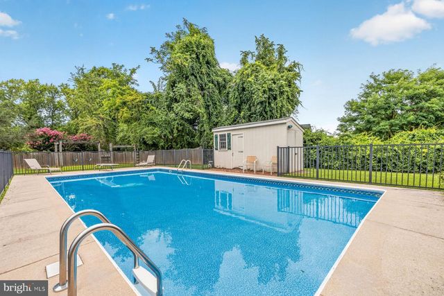 6916 SUMMERSWOOD DR, Frederick, MD 21702