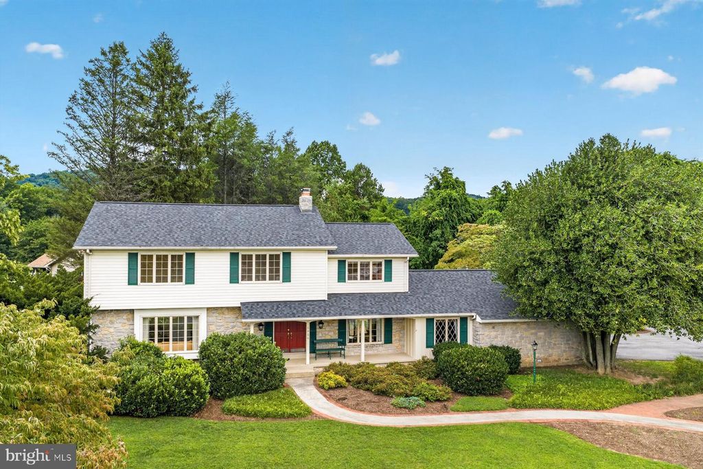 6916 SUMMERSWOOD DR, Frederick, MD 21702