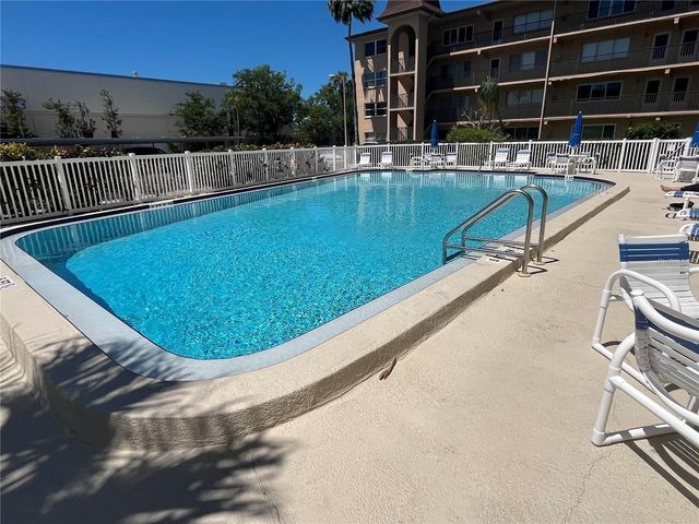 2525 W BAY DRIVE E23, Belleair Bluffs, FL 33770