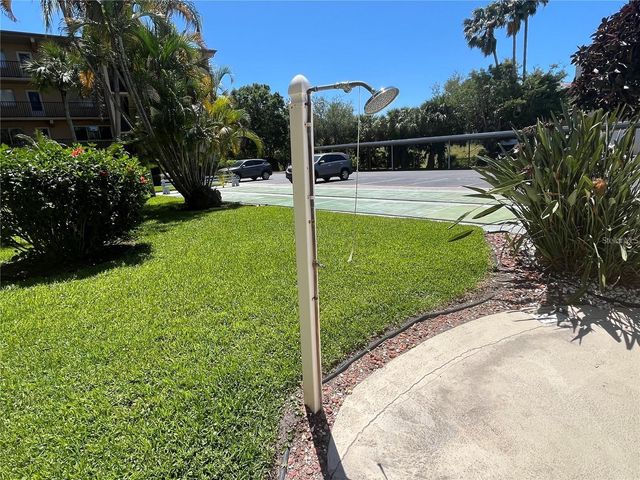 2525 W BAY DRIVE E23, Belleair Bluffs, FL 33770