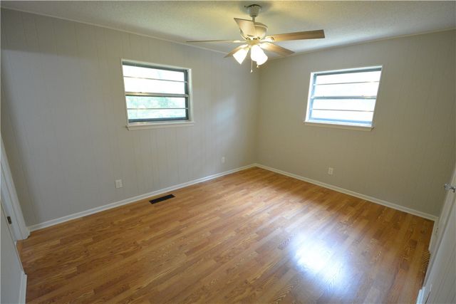 34 Tamworth Circle, Bella Vista, AR 72715