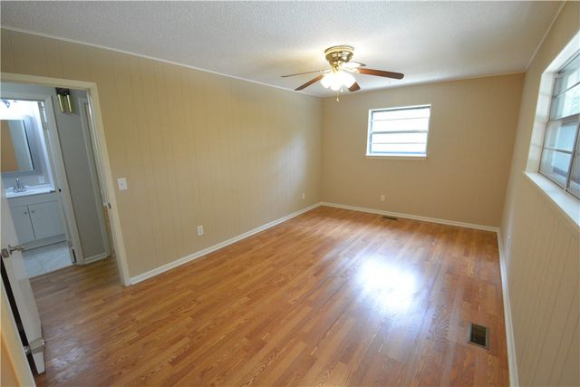 34 Tamworth Circle, Bella Vista, AR 72715