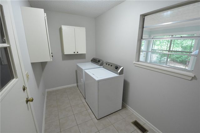 34 Tamworth Circle, Bella Vista, AR 72715