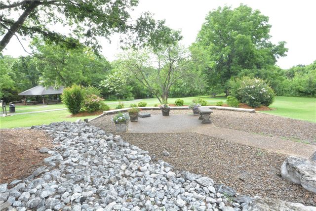 34 Tamworth Circle, Bella Vista, AR 72715