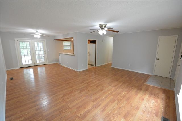 34 Tamworth Circle, Bella Vista, AR 72715