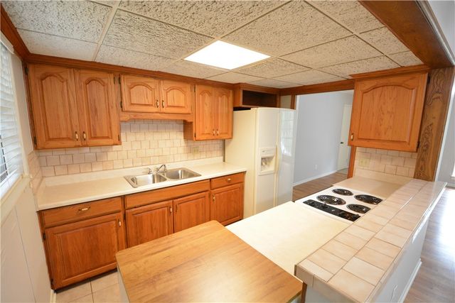 34 Tamworth Circle, Bella Vista, AR 72715