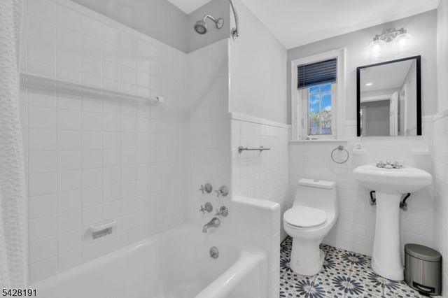 1657 Forest Hill Rd, Plainfield City, NJ 07060