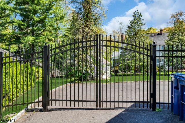 1657 Forest Hill Rd, Plainfield City, NJ 07060