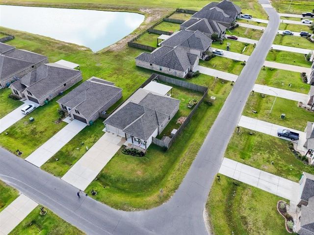 1811 Poeyfarre Drive, Lake Charles, LA 70611