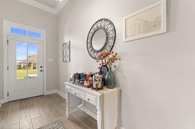 1811 Poeyfarre Drive, Lake Charles, LA 70611