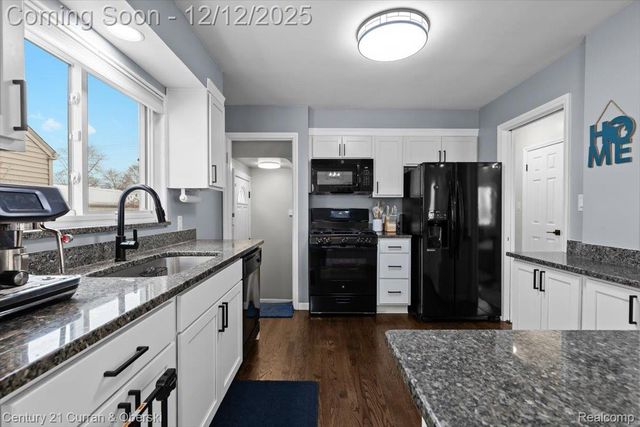 3304 Chestnut Street, Dearborn, MI 48124