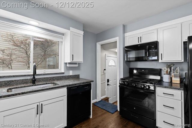 3304 Chestnut Street, Dearborn, MI 48124