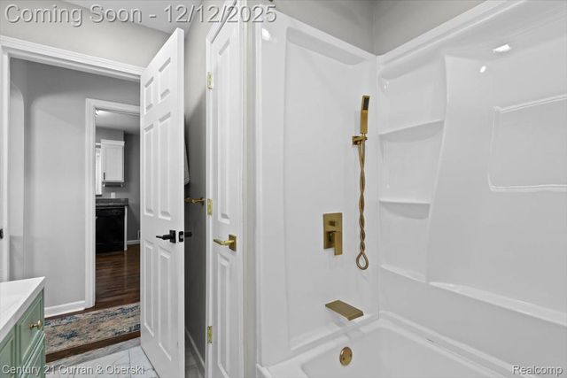 3304 Chestnut Street, Dearborn, MI 48124