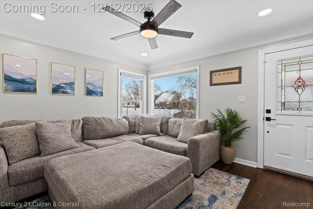 3304 Chestnut Street, Dearborn, MI 48124