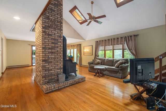 623 Bruno Road, Clifton Park, NY 12065