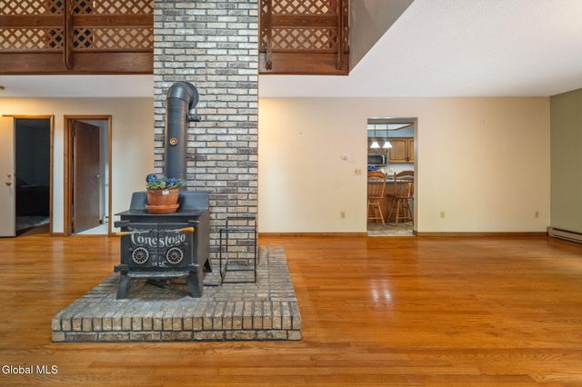 623 Bruno Road, Clifton Park, NY 12065