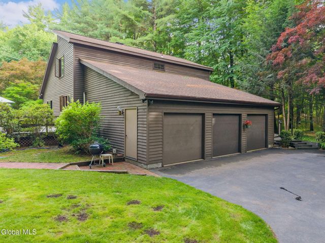 623 Bruno Road, Clifton Park, NY 12065
