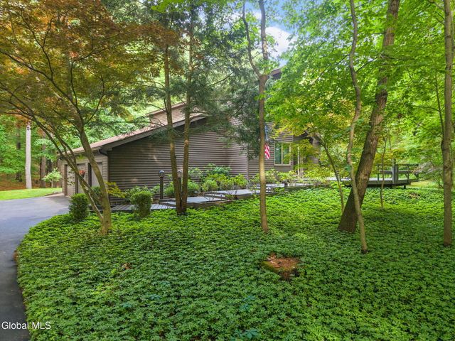 623 Bruno Road, Clifton Park, NY 12065
