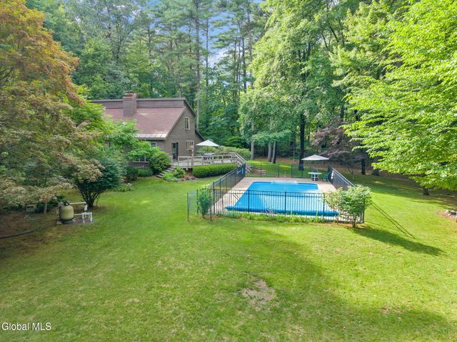 623 Bruno Road, Clifton Park, NY 12065