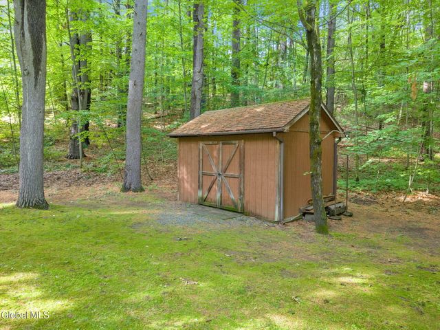 623 Bruno Road, Clifton Park, NY 12065