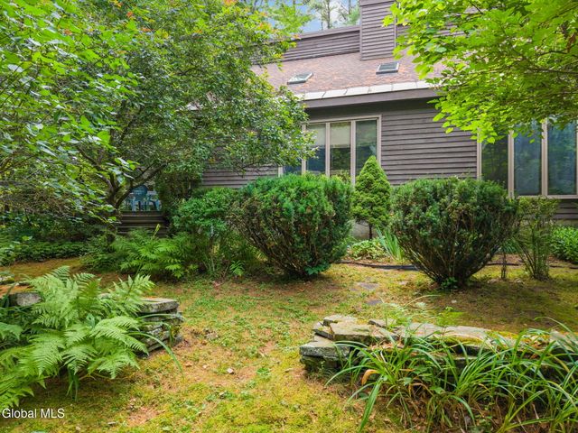623 Bruno Road, Clifton Park, NY 12065
