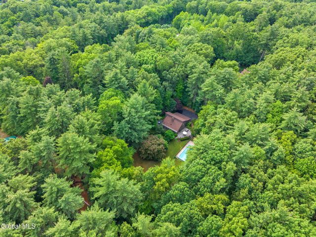 623 Bruno Road, Clifton Park, NY 12065