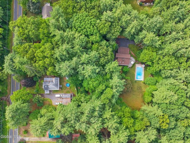 623 Bruno Road, Clifton Park, NY 12065