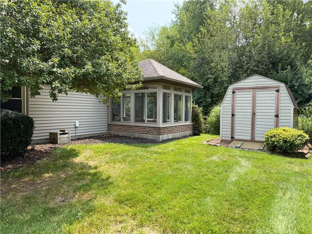 2244 Blackoak Drive, Troy, OH 45373