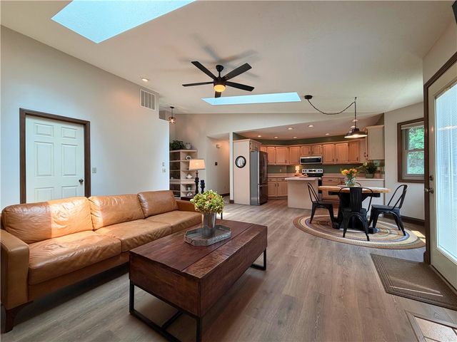 2244 Blackoak Drive, Troy, OH 45373
