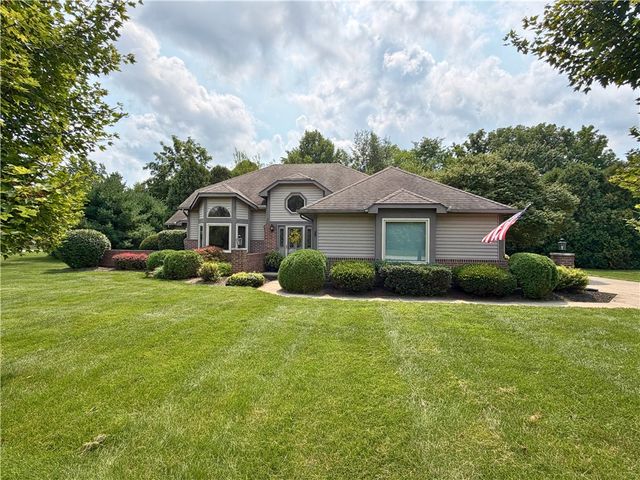 2244 Blackoak Drive, Troy, OH 45373