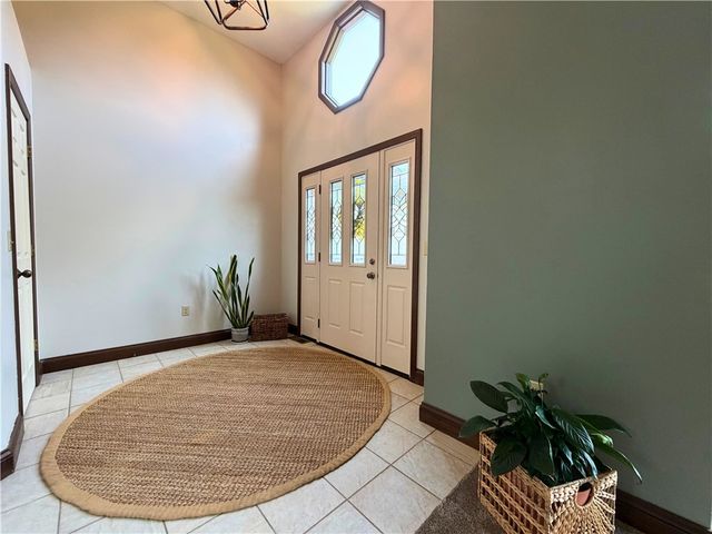 2244 Blackoak Drive, Troy, OH 45373