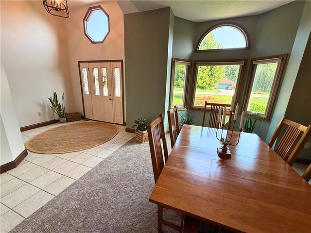2244 Blackoak Drive, Troy, OH 45373