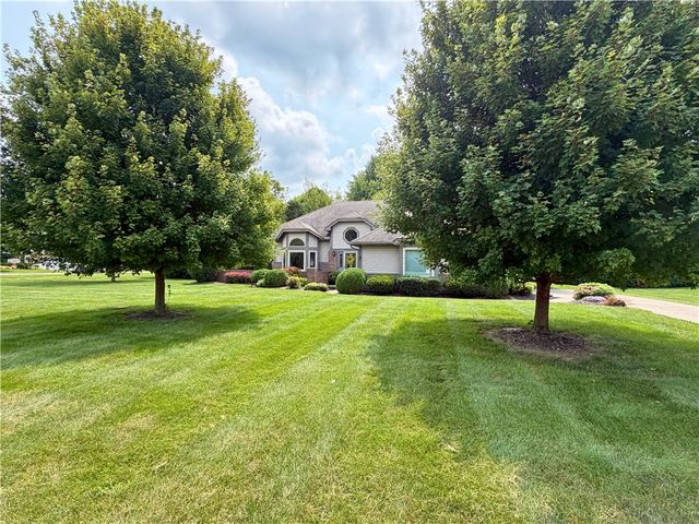 2244 Blackoak Drive, Troy, OH 45373