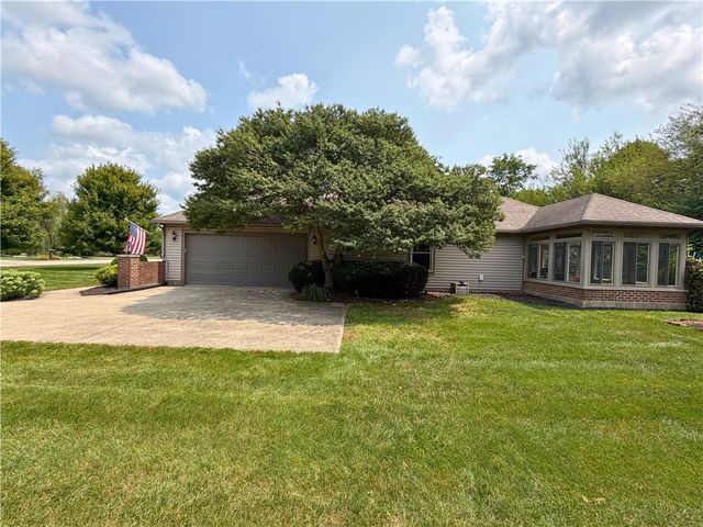 2244 Blackoak Drive, Troy, OH 45373