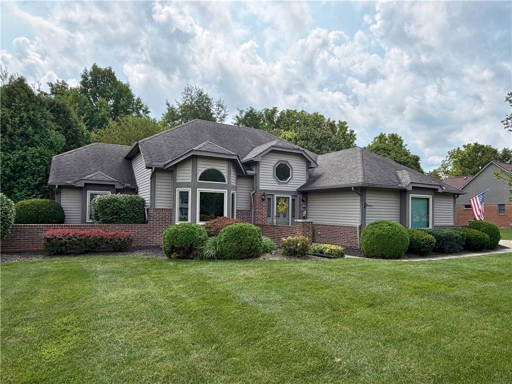 2244 Blackoak Drive, Troy, OH 45373