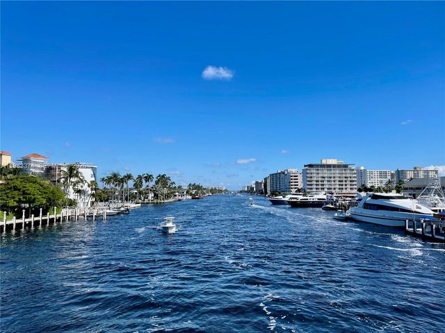 201 SE 3rd Ave, Pompano Beach, FL 33060