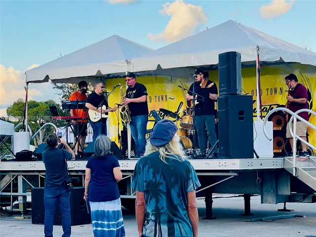 201 SE 3rd Ave, Pompano Beach, FL 33060