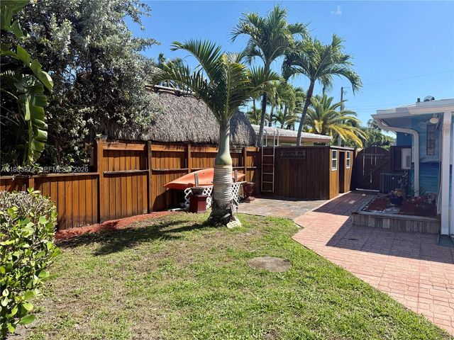 201 SE 3rd Ave, Pompano Beach, FL 33060