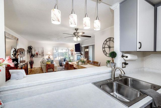 10250 Caminito Cuervo 15, Mission Valley, CA 92108