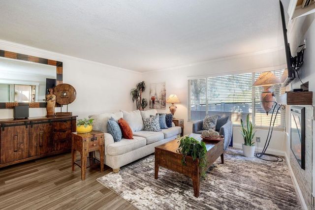 10250 Caminito Cuervo 15, Mission Valley, CA 92108