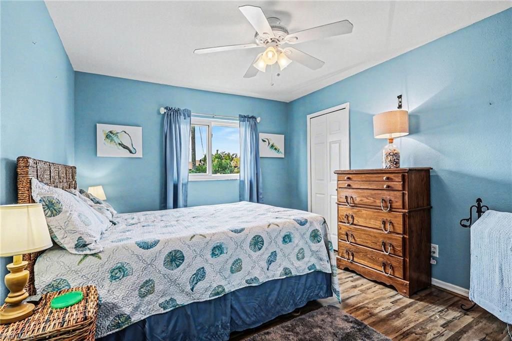 Image 11 of property listing at 3754 SE 3rd AVE, Cape Coral, FL 33904
