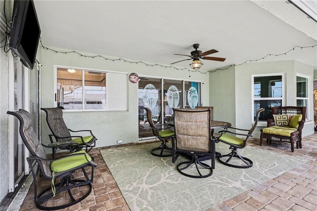 Image 13 of property listing at 3754 SE 3rd AVE, Cape Coral, FL 33904