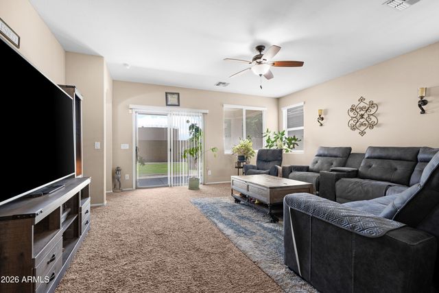 38759 N JONATHAN Street, San Tan Valley, AZ 85140