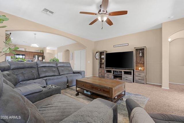 38759 N JONATHAN Street, San Tan Valley, AZ 85140