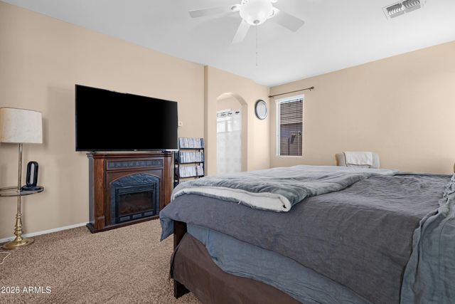38759 N JONATHAN Street, San Tan Valley, AZ 85140
