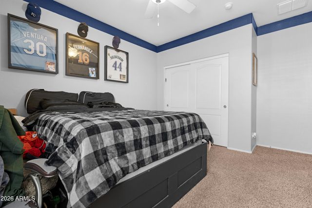 38759 N JONATHAN Street, San Tan Valley, AZ 85140